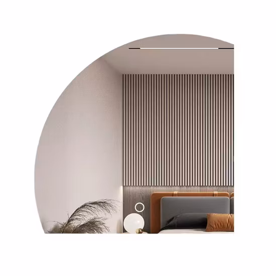 Rahmenloser, dekorativer, wandmontierter, intelligenter Badezimmer-Halbmondspiegel mit Berührungssensor, LED-Licht und Bluetooth